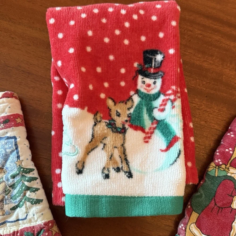 Vintage Christmas Kitchen Lot of 3 | Teddy Bear Oven Mitt Santa Pot Holder Towel